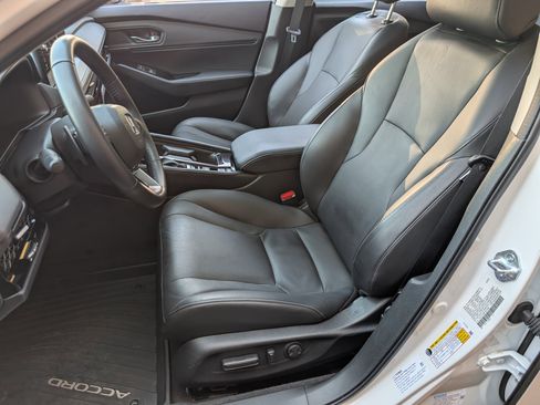 Used 2023 Honda Accord Touring image 16