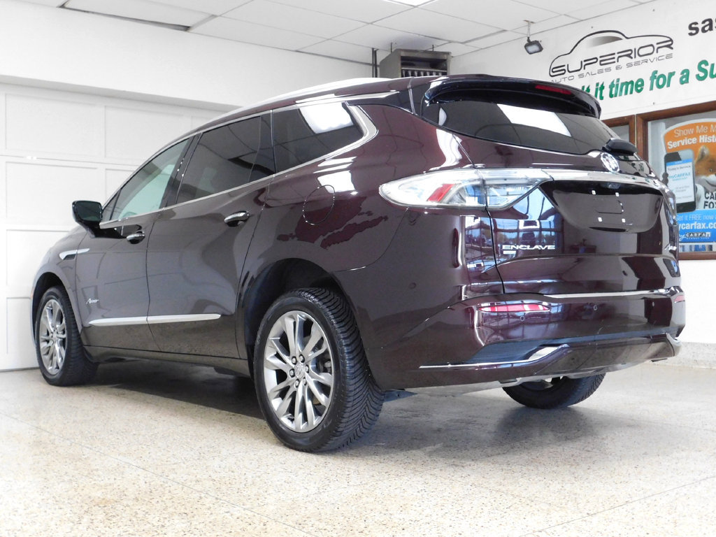 Used 2024 Buick Enclave Avenir AWD/4WD image 6