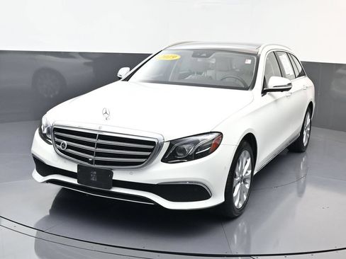 Used 2019 Mercedes-Benz E 450 4MATIC Wagon image 7