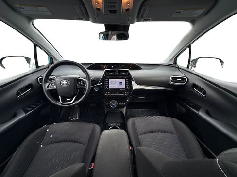 Used 2020 Toyota Prius Prime XLE image 16