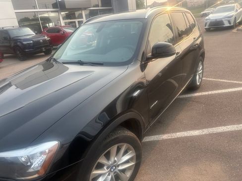 Used 2017 BMW X3 xDrive28i AWD/4WD image 3
