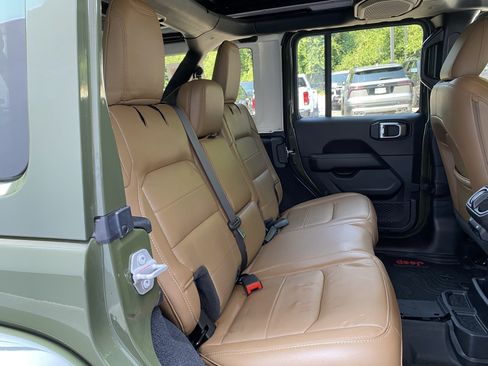 Used 2021 Jeep Wrangler Unlimited Sahara AWD/4WD image 34