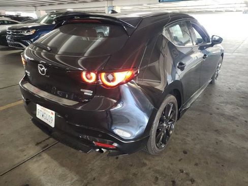 Used 2025 MAZDA MAZDA3 Hatchback w/ Appearance Package AWD/4WD image 3
