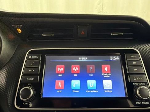 Used 2024 Nissan Kicks S FWD image 14