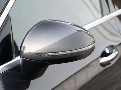 Used 2024 Mercedes-Benz GLC 300 4MATIC image 53