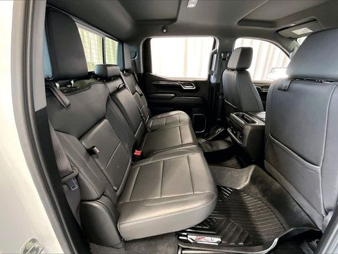 Used 2024 Chevrolet Silverado 1500 RST image 20