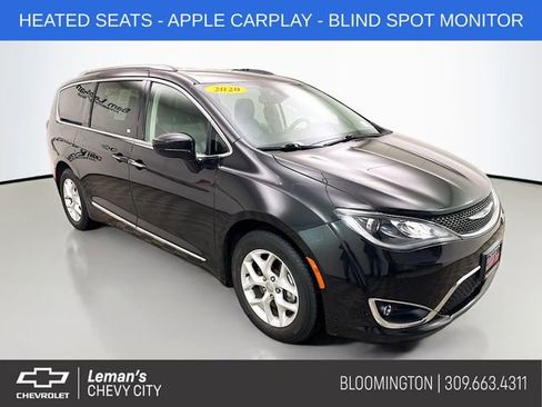 Used 2020 Chrysler Pacifica Touring-L w/ Tire & Wheel Group FWD image 1