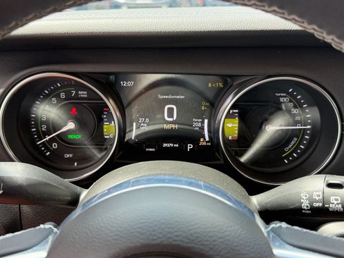 Used 2023 Jeep Wrangler Unlimited Sahara w/ Safety Group AWD/4WD image 22