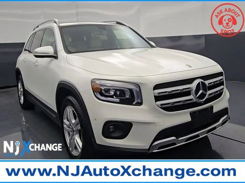 Used 2022 Mercedes-Benz GLB 250 4MATIC image 1