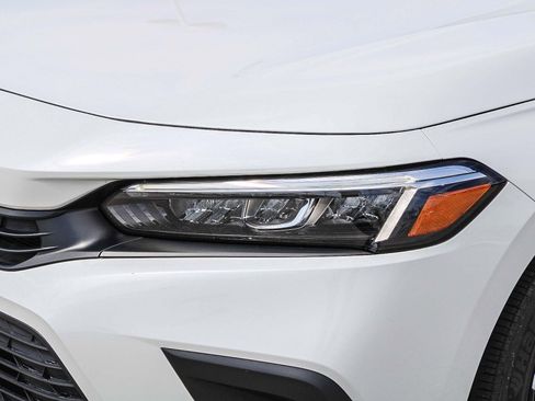 Used 2023 Honda Civic LX image 5