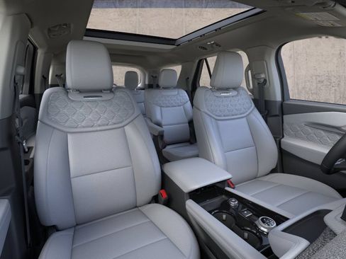 New 2026 Ford Explorer Platinum AWD/4WD image 10