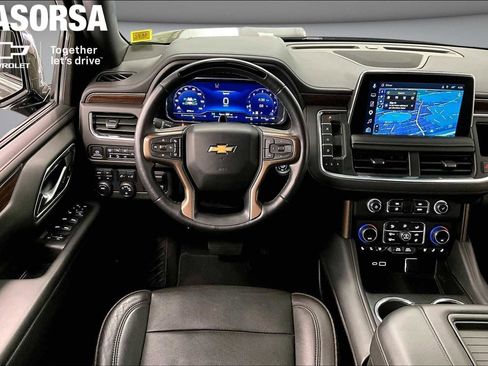 Certified 2024 Chevrolet Suburban High Country w/ Advanced Technology Package AWD/4WD image 5