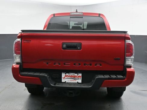 Used 2023 Toyota Tacoma TRD Sport w/ Black Out Package (TMS) image 8