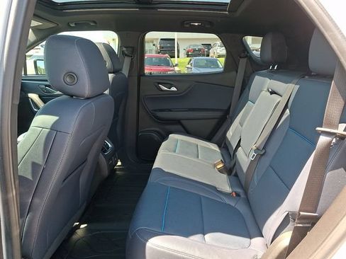 Used 2024 Chevrolet Blazer RS w/ Enhanced Convenience Package FWD image 10