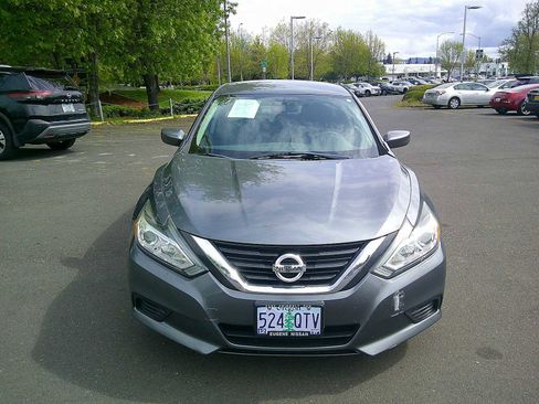 Used 2017 Nissan Altima 2.5 S w/ Power Driver Seat Package FWD image 8