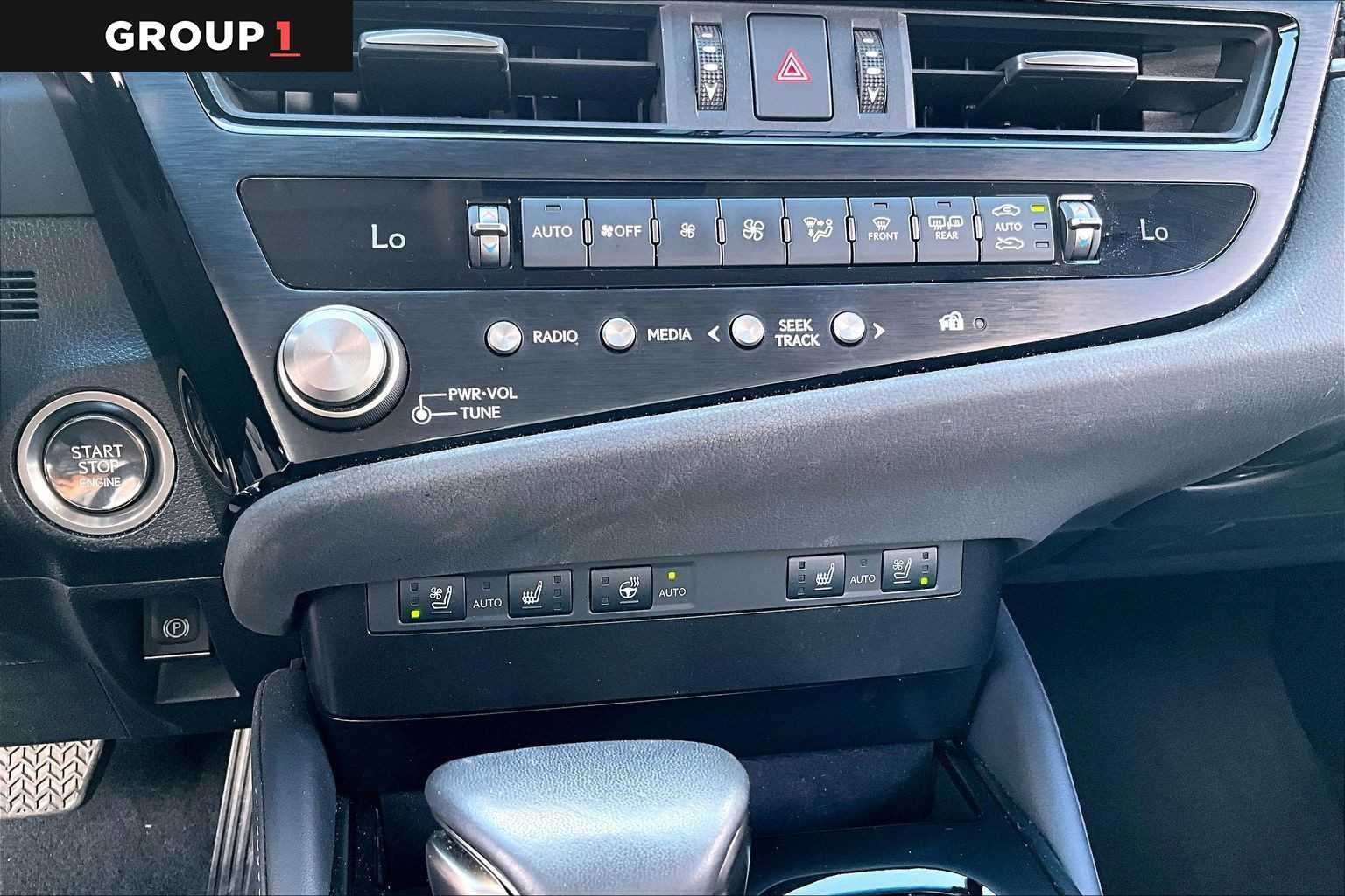 Used 2025 Lexus ES 350 w/ Premium Package FWD image 32