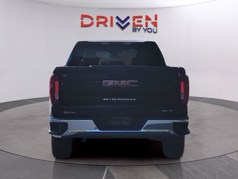 Used 2024 GMC Sierra 1500 SLT AWD/4WD image 4