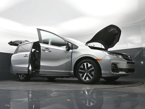 Used 2025 Honda Odyssey EX-L image 33