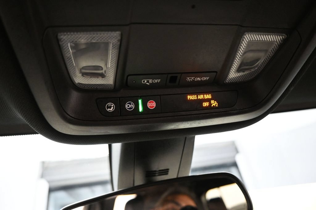 Used 2022 Chevrolet Traverse LT AWD/4WD image 33