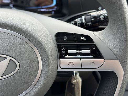 New 2026 Hyundai Elantra SE FWD image 20