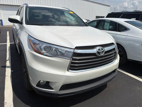 Used 2016 Toyota Highlander XLE AWD/4WD image 5