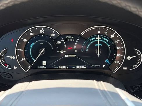 Used 2018 BMW 530e RWD image 26