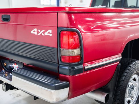 Used 1997 Dodge Ram 2500 Truck 4x4 Club Cab image 13