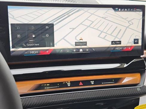 Certified 2026 BMW 550e xDrive image 13