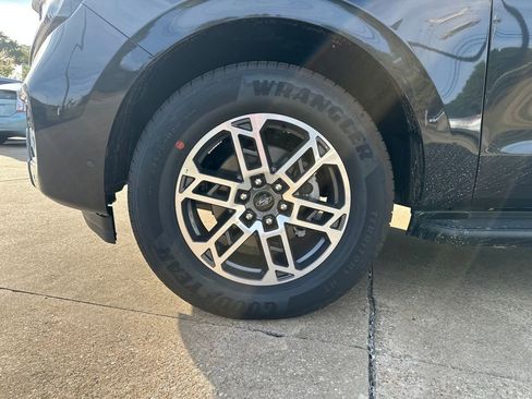 New 2025 Ford Expedition Max Active image 29