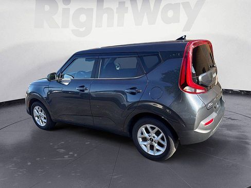 Used 2022 Kia Soul S FWD image 3