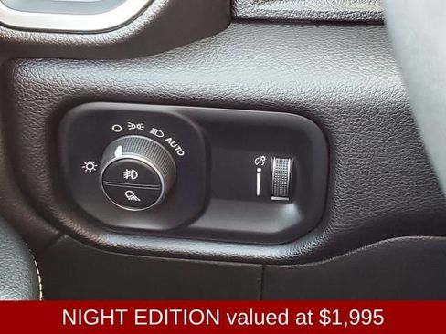 Used 2025 RAM 3500 Big Horn image 15