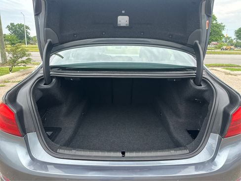 Used 2019 BMW 540i w/ Executive Package image 14