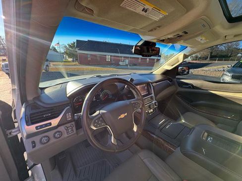 Used 2016 Chevrolet Suburban LTZ image 9