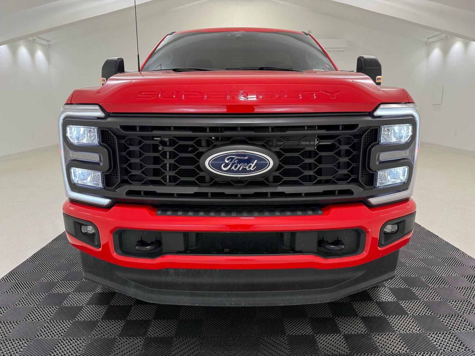 Used 2024 Ford F350 XL w/ STX Appearance Package AWD/4WD image 2