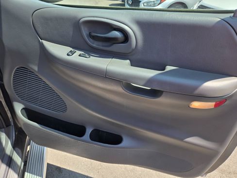 Used 2002 Ford F150 2WD SuperCab image 9