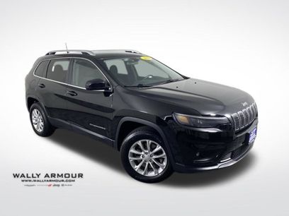 Used 2019 Jeep Cherokee Latitude w/ Popular Appearance Group