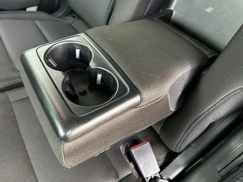 Used 2023 Ford Explorer XLT AWD/4WD image 42