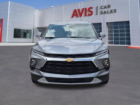 Used 2025 Chevrolet Blazer LT image 2