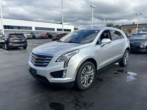 Used 2019 Cadillac XT5 Luxury AWD/4WD image 3