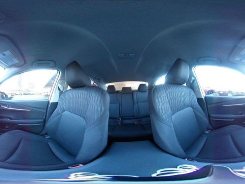 Used 2025 Toyota Camry LE image 42