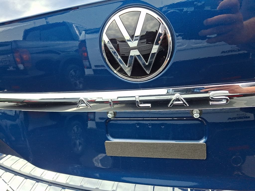 Used 2023 Volkswagen Atlas SEL AWD/4WD image 33