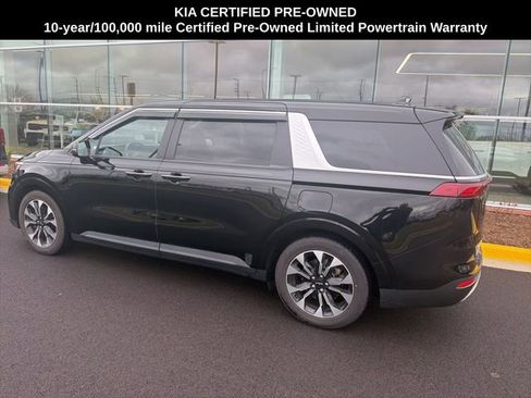 Certified 2024 Kia Carnival EX image 7