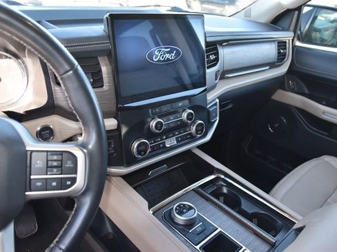 Used 2024 Ford Expedition Max Limited image 9