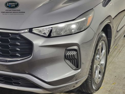 Used 2024 Ford Escape ST-Line w/ Tech Pack #1 AWD/4WD image 9