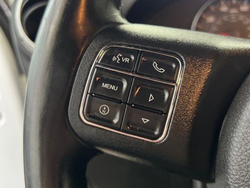 Used 2015 Jeep Wrangler Rubicon w/ Power Convenience Group image 23