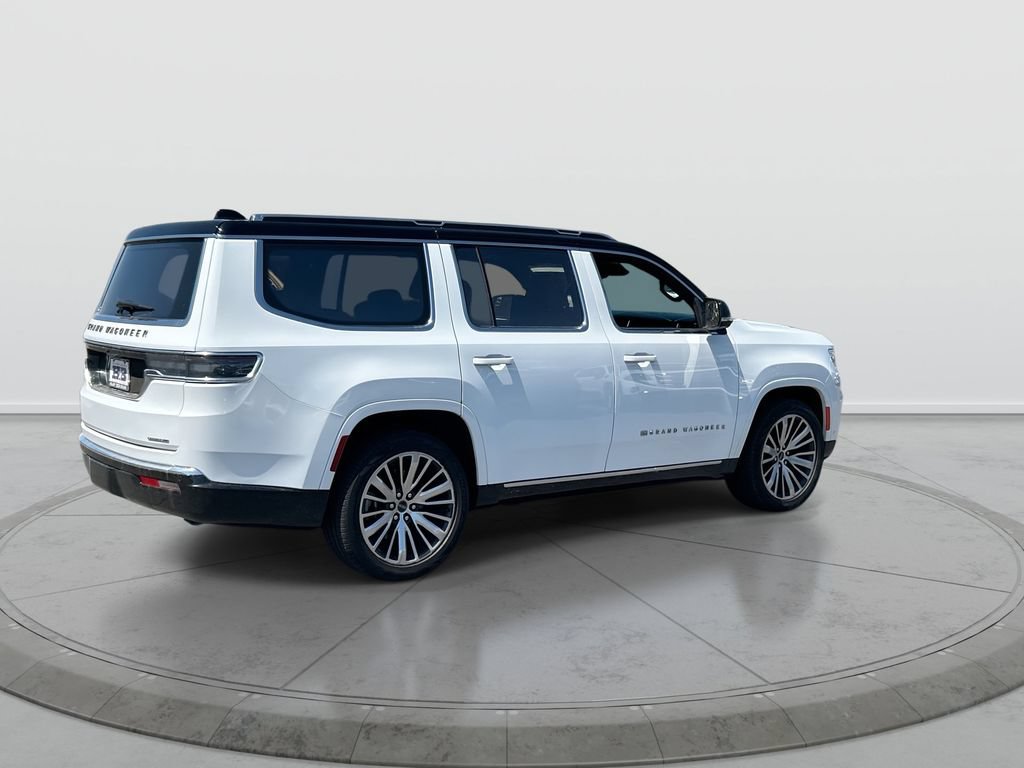 Used 2024 Jeep Grand Wagoneer Series III w/ Rear Seat Video Group 1 AWD/4WD image 8