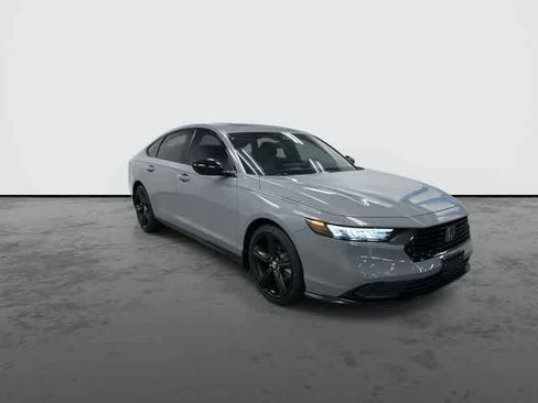 Used 2025 Honda Accord Sport image 6