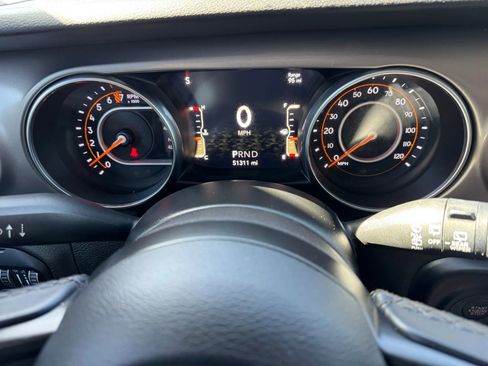 Used 2020 Jeep Wrangler Sport AWD/4WD image 19