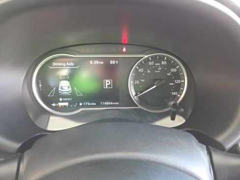 Used 2019 Nissan Kicks SV FWD image 14