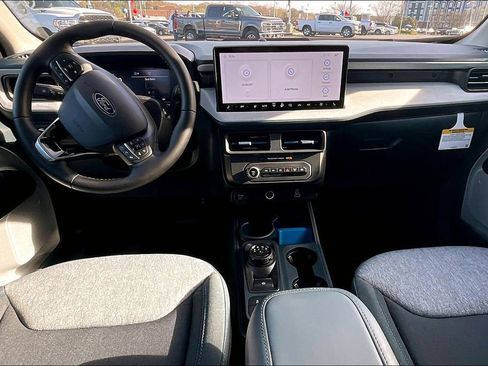 New 2026 Ford Maverick XLT w/ XLT Luxury Package image 5